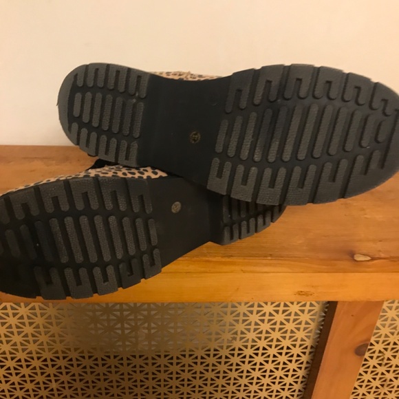 Arizona Jean Co Cheetah Print Hiking Boots - Picture 2 of 4